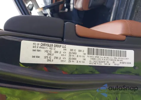 2013 Jeep Grand Cherokee Overland z USA, uszkodzony, nr VIN 1C4RJFCT9DC544787